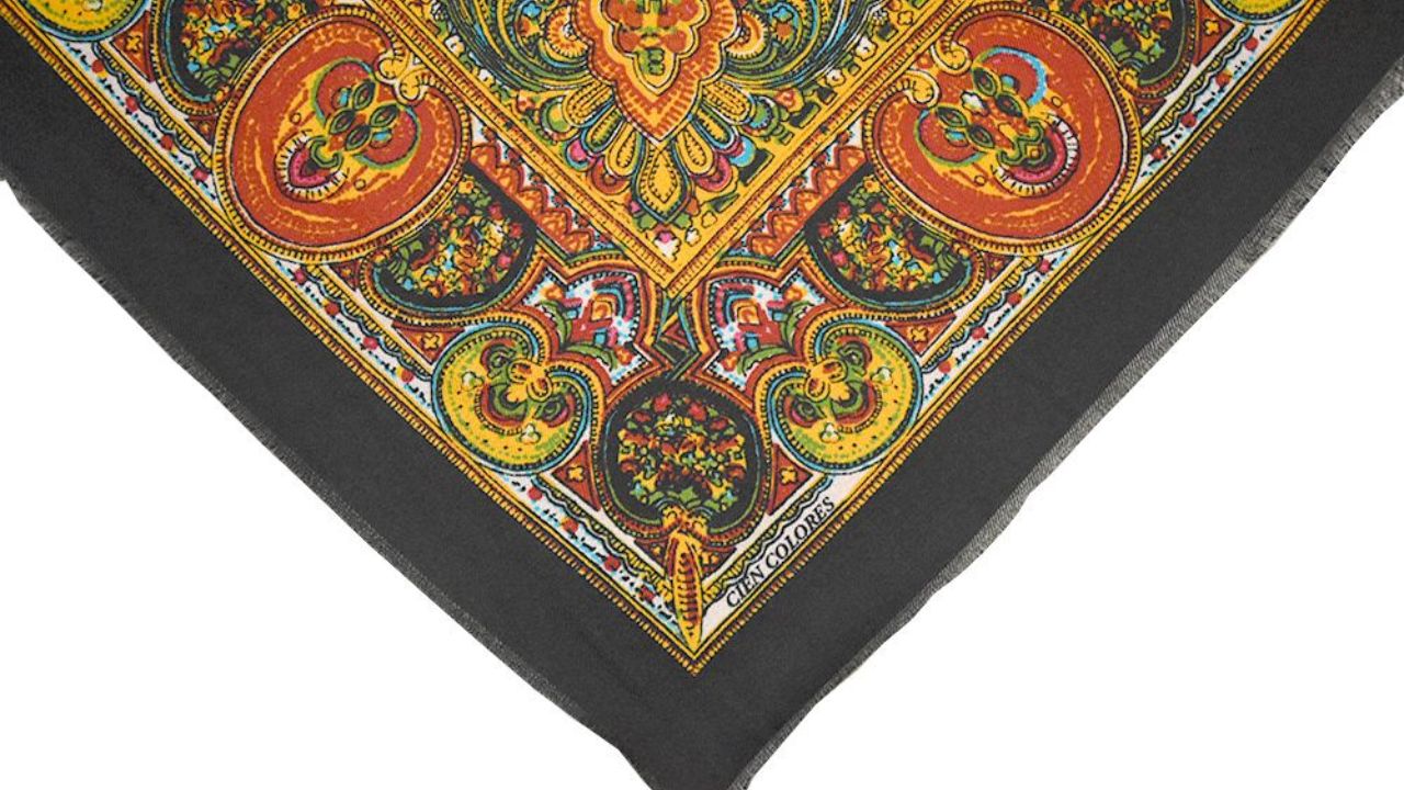 La verdadera historia del Pañuelo de 100 colores | Canal Extremadura